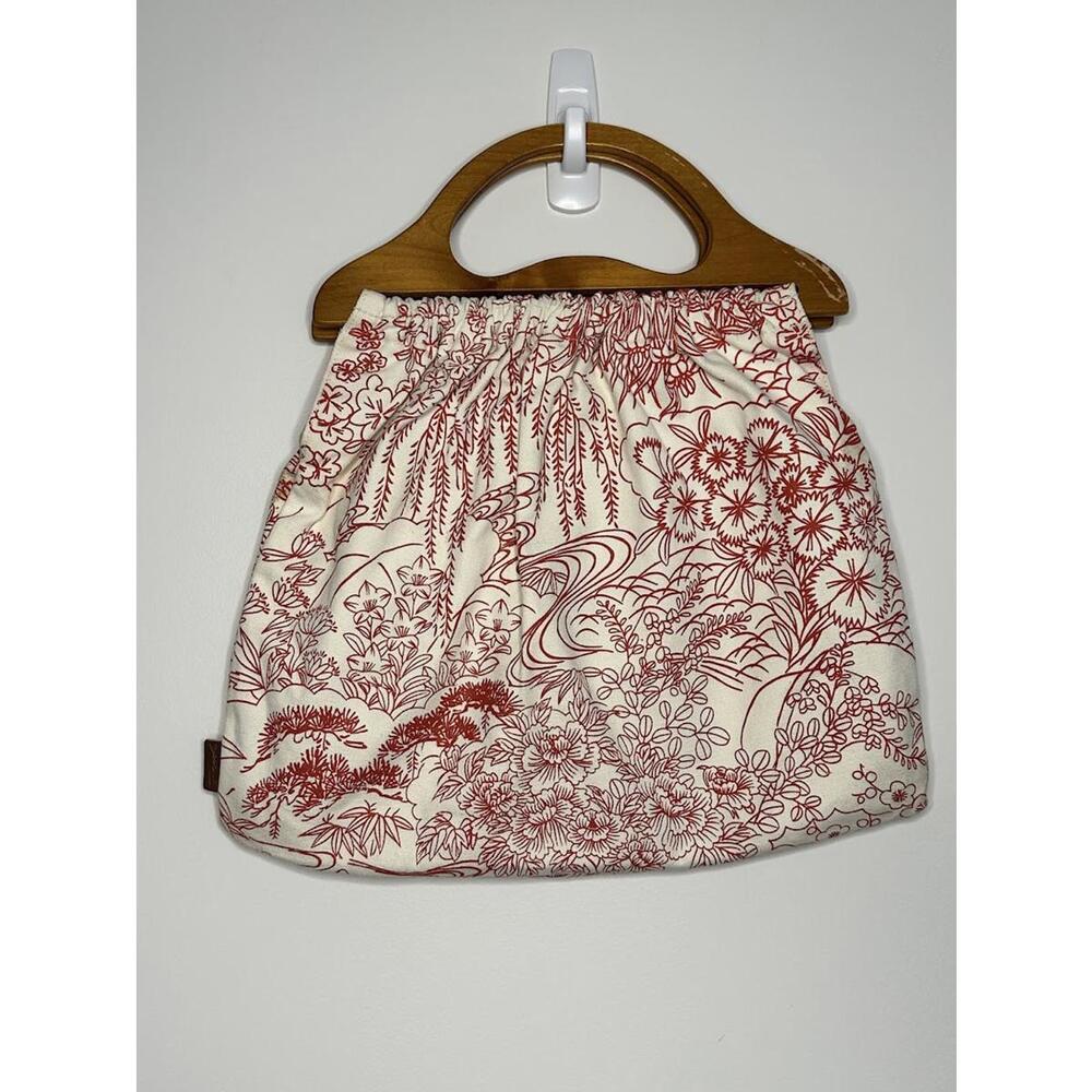 Vintage Cream and Red Floral wooden Handle Purse